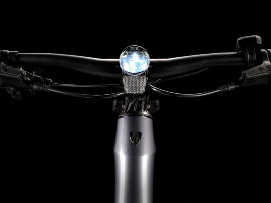 Trek Dual Sport+ 2 Stagger Electric Bike - Glactic Grey - Image 4