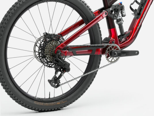 Trek Fuel EX 8 Gen  7- Gloss Fury Red/Matte Dark Carmine - Image 4