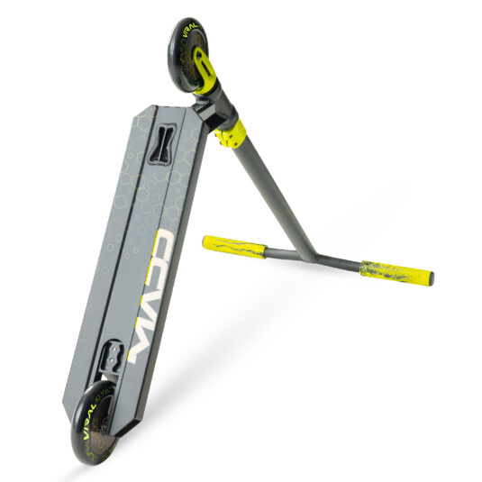 MADD GEAR Viral Rave Scooter - Neon - Image 5